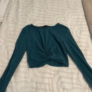 Forever 21 Long sleeved turquoise Crop top Size- Small